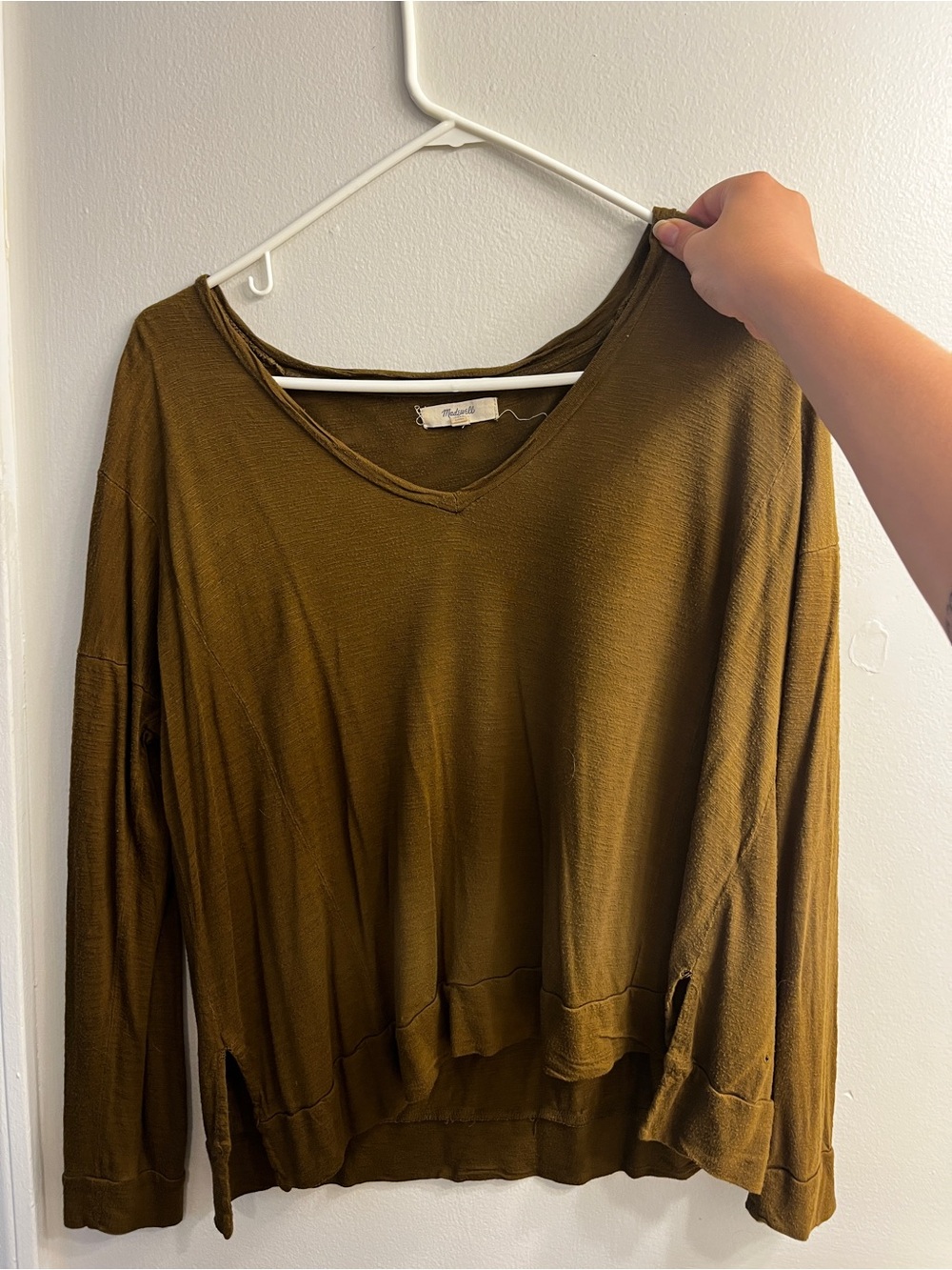 Lightweight V-Neck Long Sleeve Top